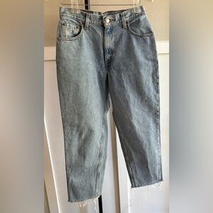 Levi’s 550 Vintage Relaxed Tapered Jeans Women’s 8 Short Raw Hem